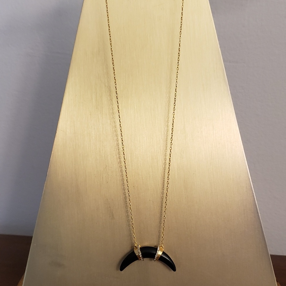 Stella and Dot black arc necklace